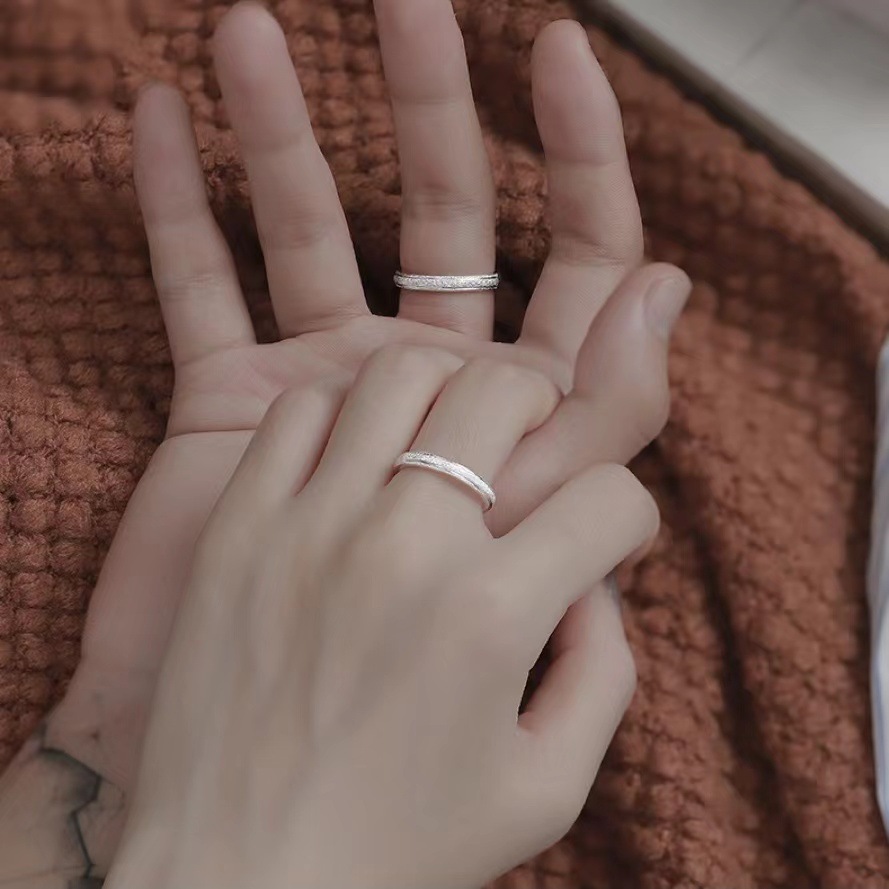 Title 4, A Pair Of Silver Rings Are Simple