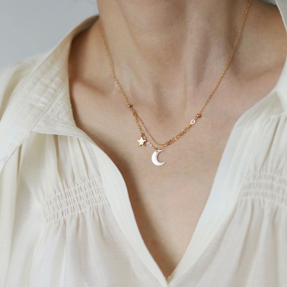 Starry Sky Double-layer White Shell Moon Diamond Shaped Necklace