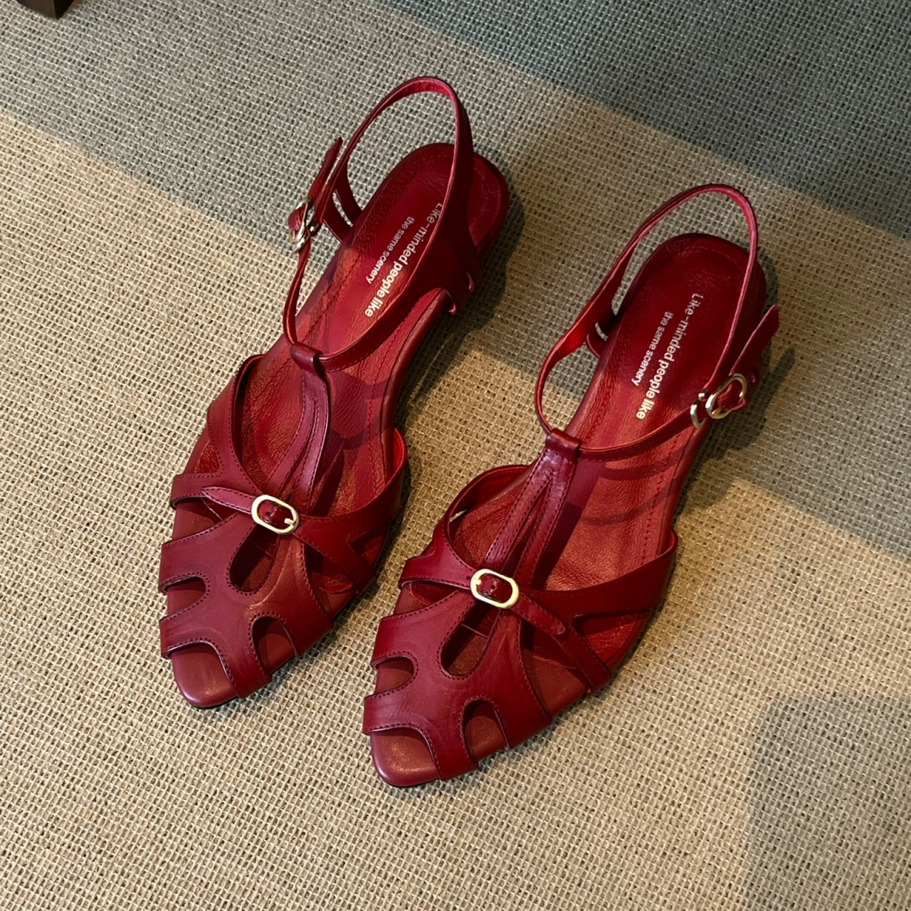 Women's Closed Toe Sandals, New Summer Outdoor Versatile Block Heel Hollow Out Single Buckle Strap Fashion Casual Cutout Roman Shoes — foto 2
