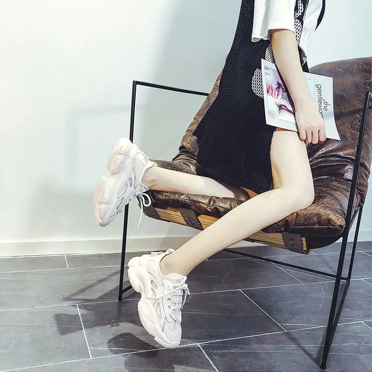 Women's Thin Lace-up Breathable Casual Sneakers