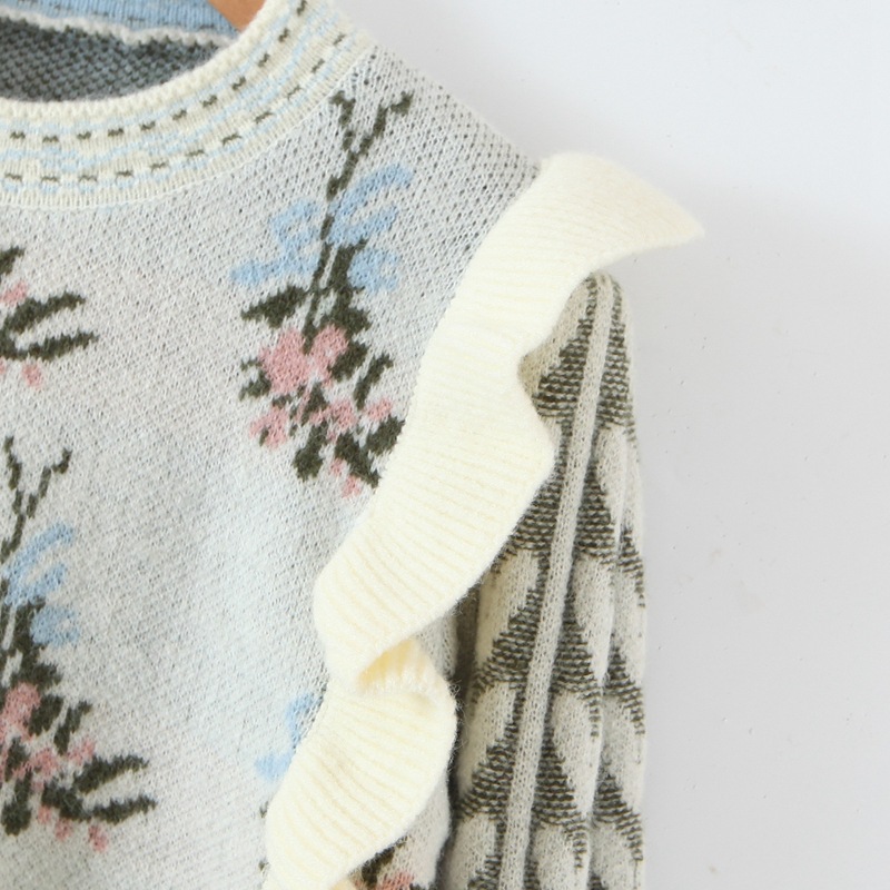 Title 7, Maglione pullover con cuciture a fiori con vola...