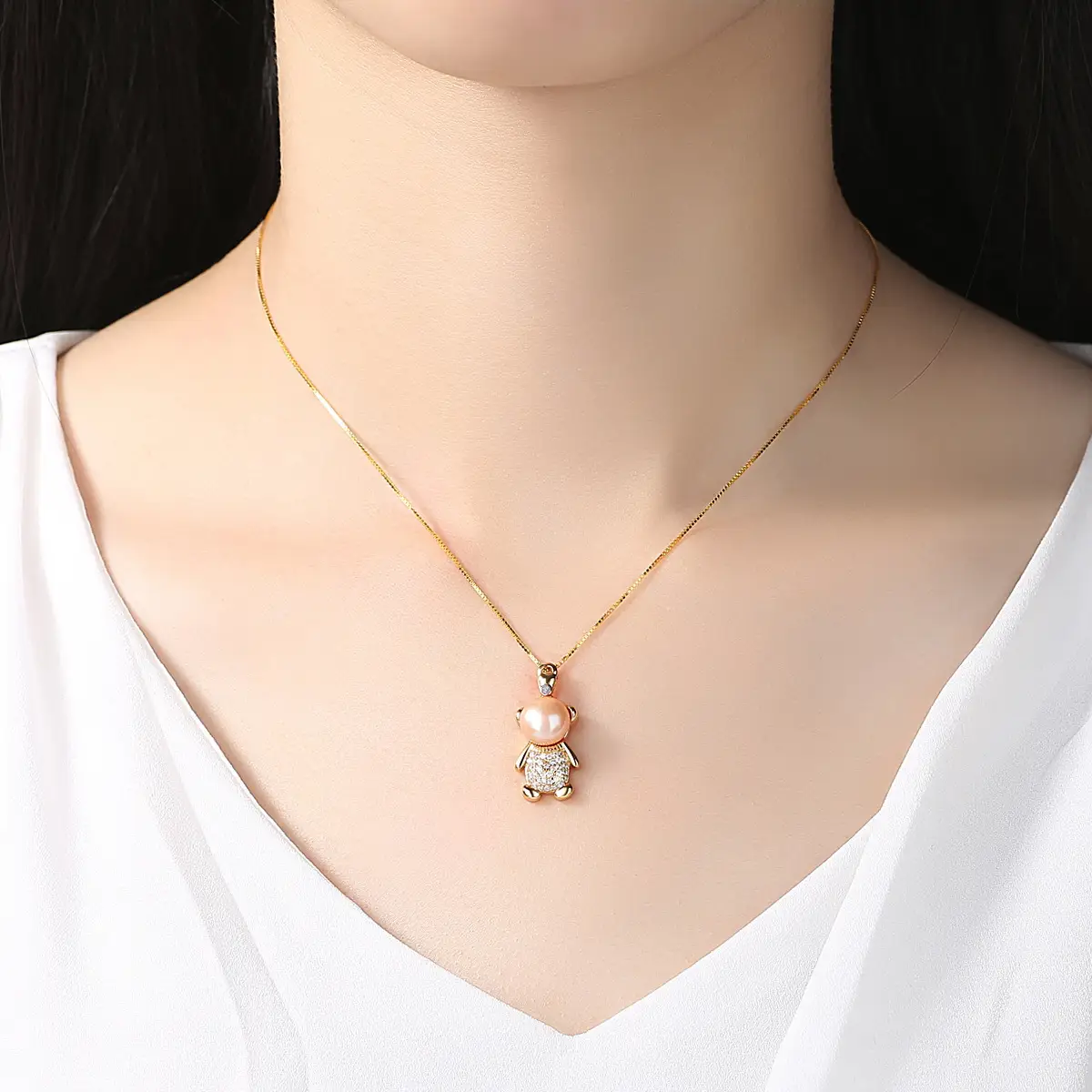 Silver Micro-inlaid Zircon, Bear Bun And Pearl Pendant Necklace