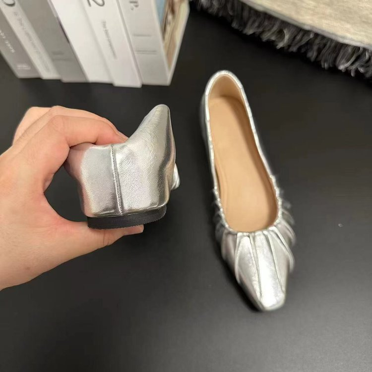 Women's Hidden Heel Shallow Mouth Flat Shoes 2025 New Spring Autumn Pleated Boat Shoes Slip On Lazy Shoes