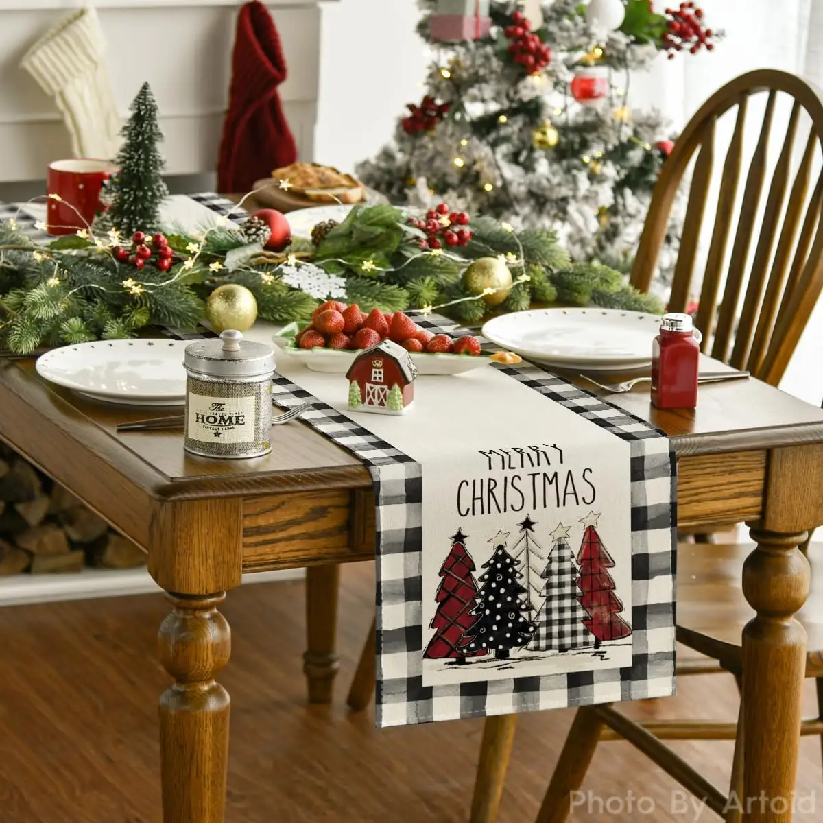 Christmas Trees Merry Xmas Table Runner, Seasonal