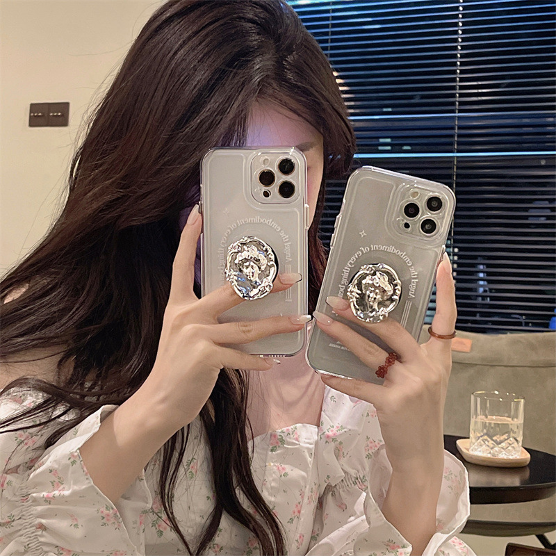 Funda celular con stand plateado efecto artistico y plisado
