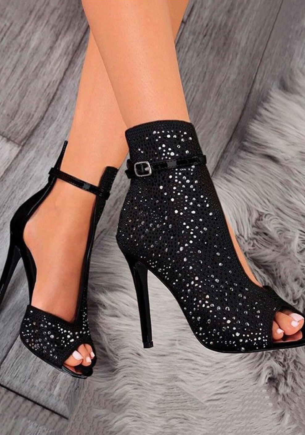 Title 5, Fishbill Rhinestone Stiletto