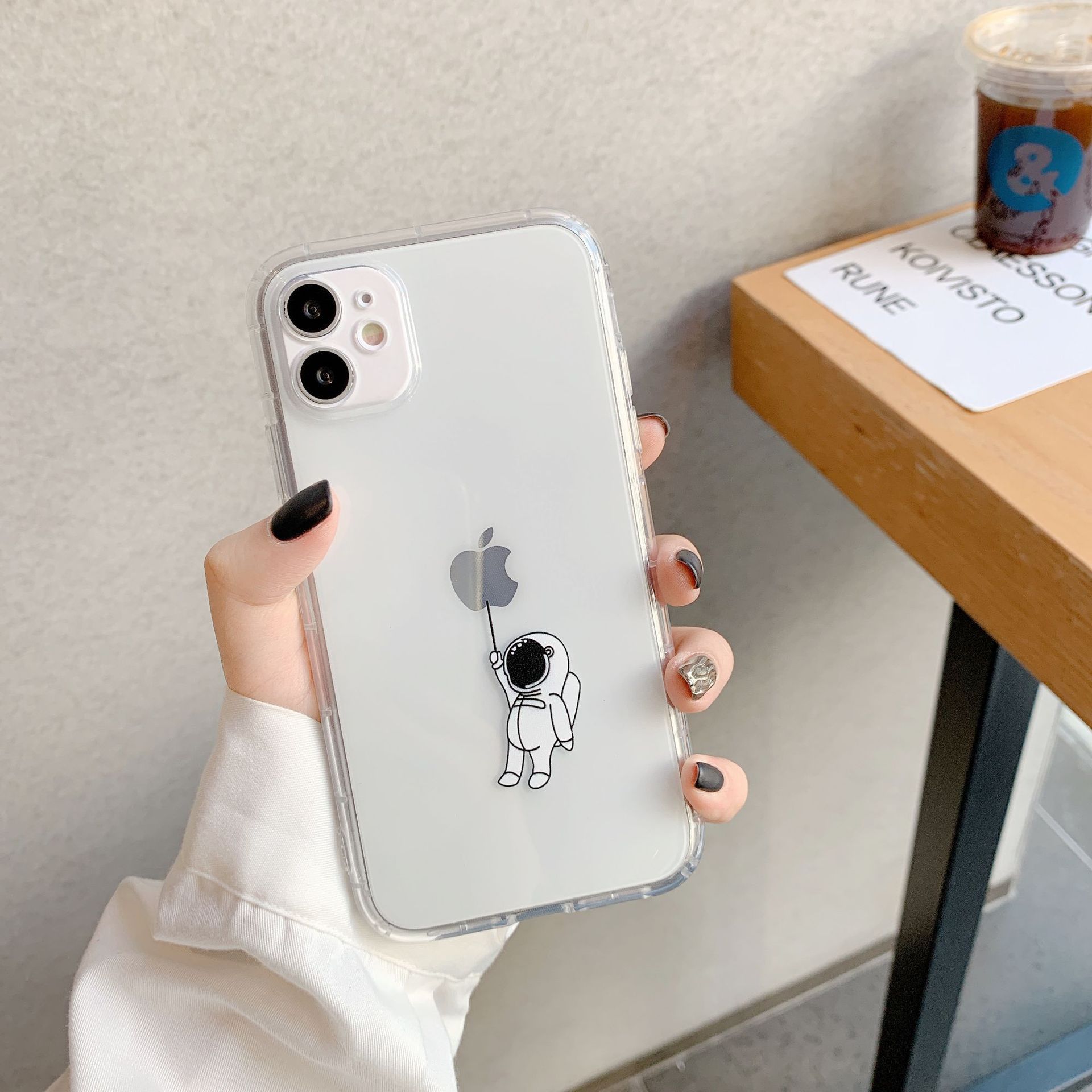 Creative Spaceman Transparent Cute Phone Case - Image 4