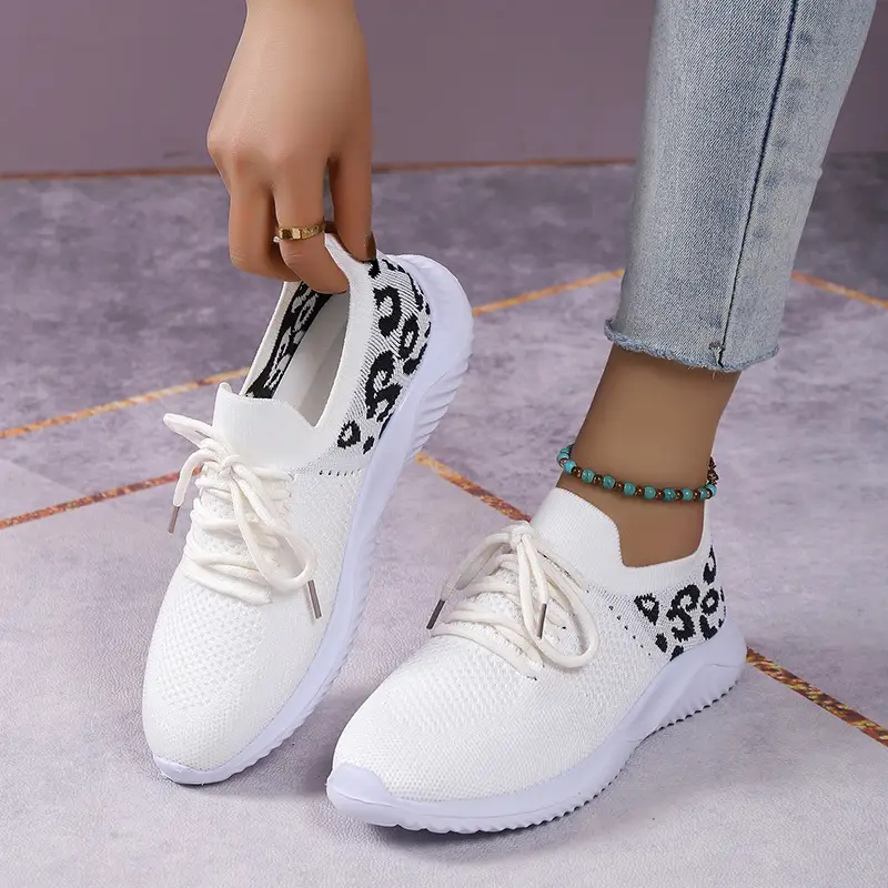 Women's Flat Casual Sports Single-layer Plus Size Lace Up Fashion Mesh Shoes