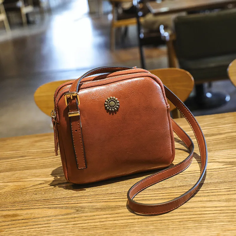 Women's Double-layer Zipper Oil Wax Leather One-shoulder Diagonal Bag - Orange
