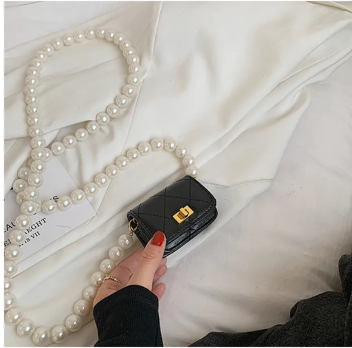 Simple Lock Mini Coin Purse Western Style Pearl Chain Messenger Female Fashion - Black