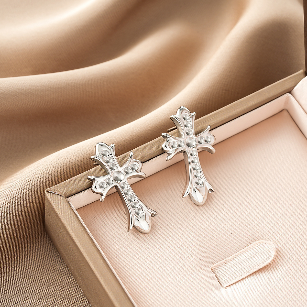 Style 44-1 Pair preview