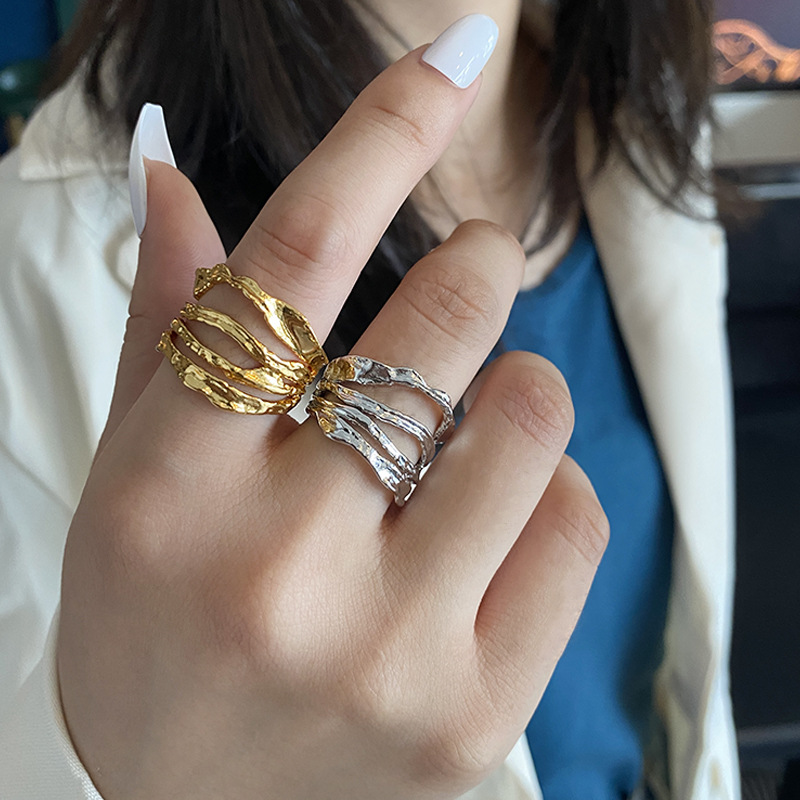 Women's New Style Temperament Line Metal Texture Ring