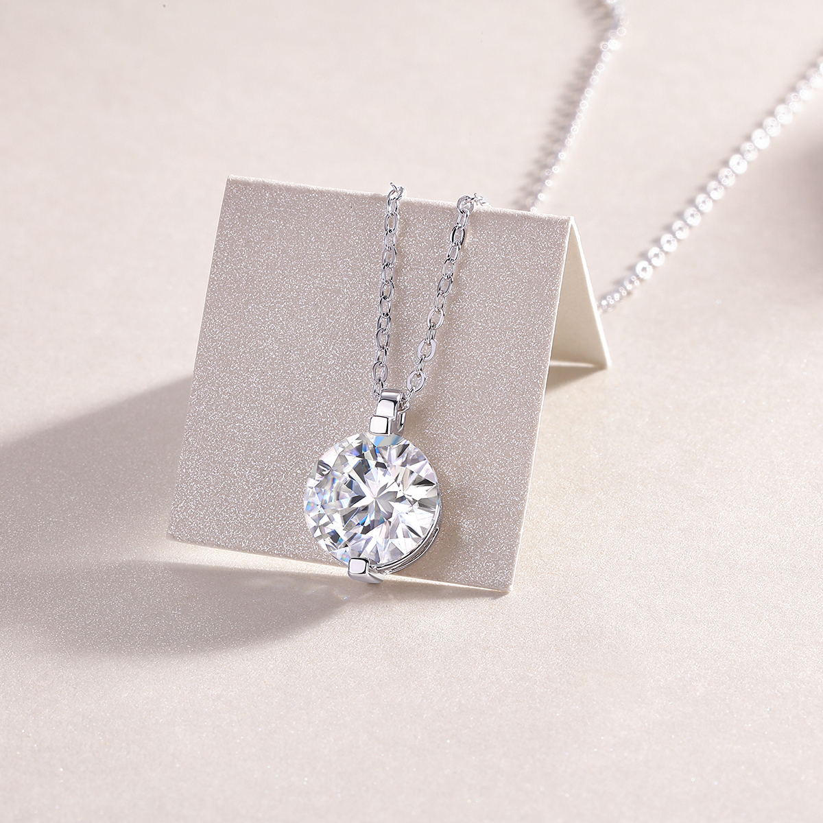 925 Sterling Silver Moissanite Pendant Necklace Light Luxury GRA Cert