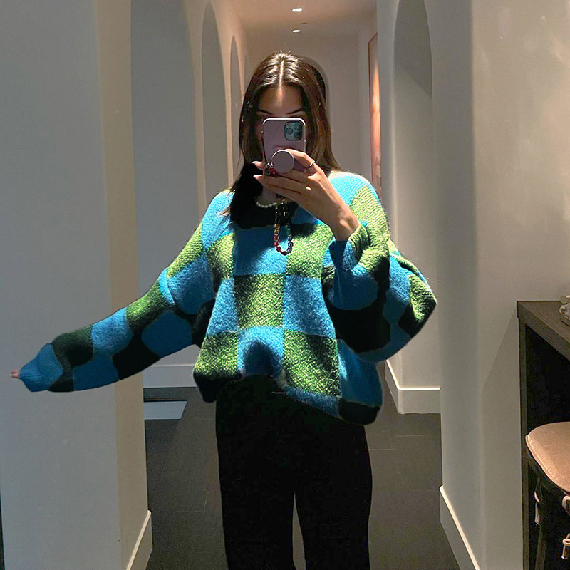 Round Neck Long-sleeved Contrast Color Loose Sweater Women