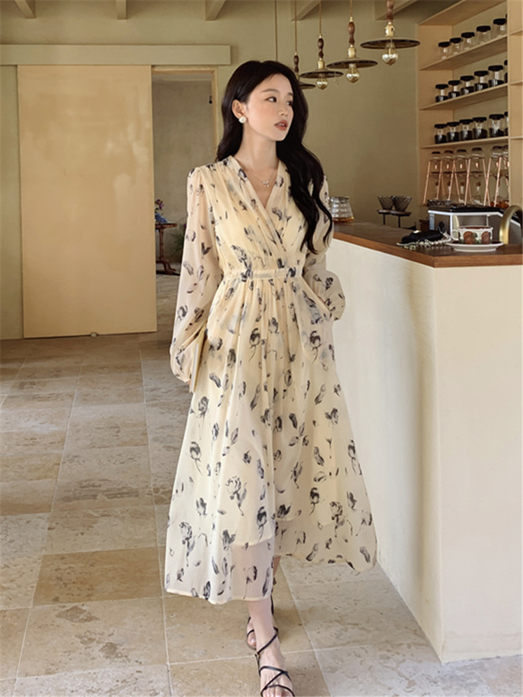 Floral Puff-Sleeve Maxi Dress, picture 4 of 6