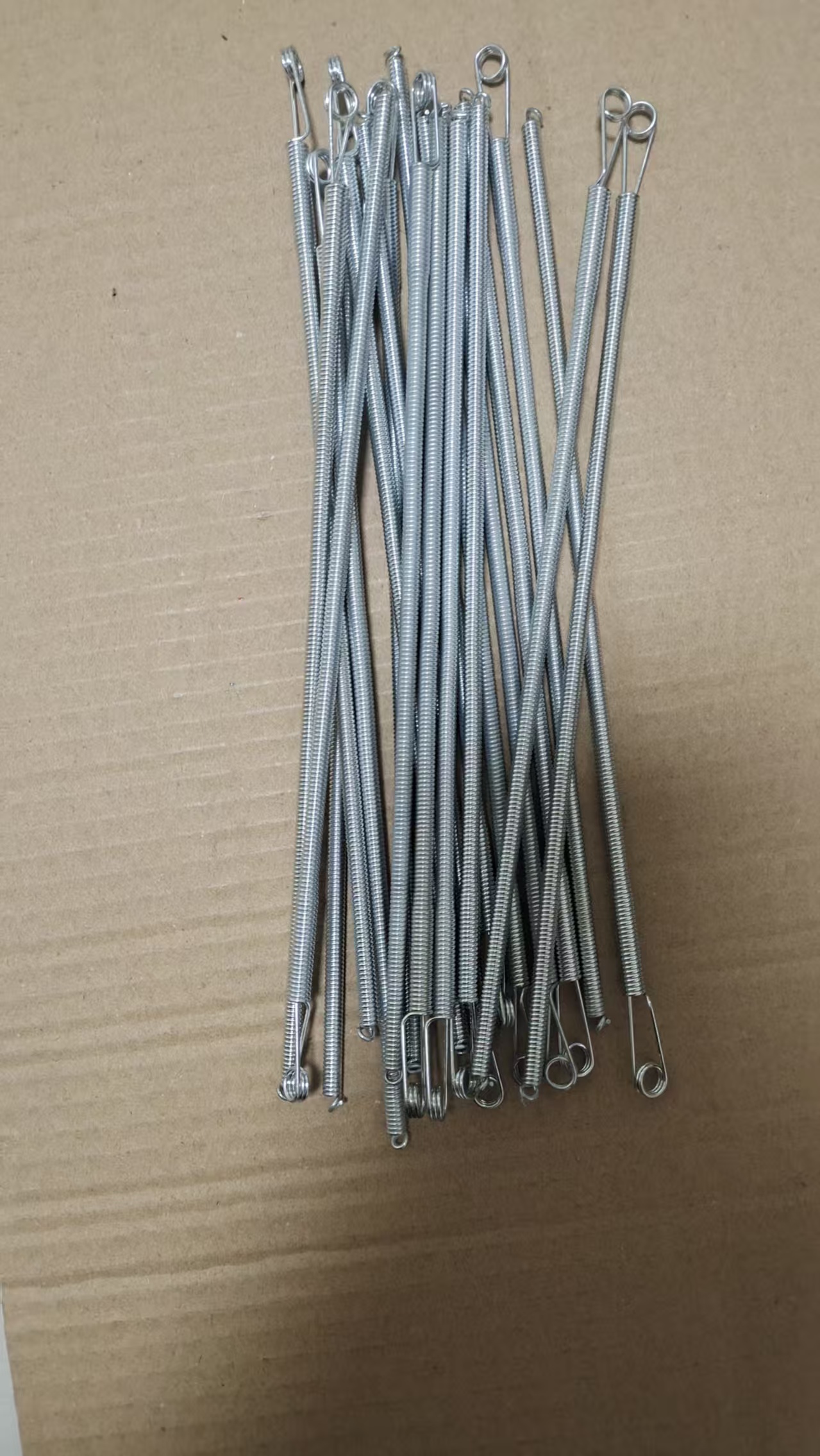 Flexible Spring Wire Threading Tool - Heavy Duty Elastic Cord & Drawstring Threader For Pants, Skirts, Hoodies & Shoe Laces 8