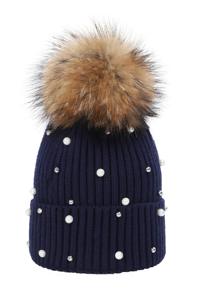 Title 3, Pearl point drill raccoon fur ball hat