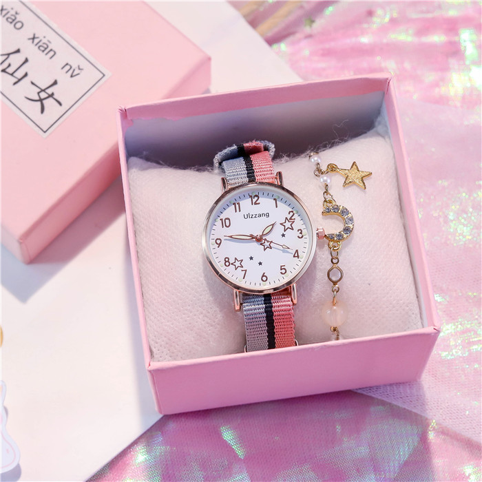 تصميم فريد مضيء بسيط وأنيق للمدرسة الثانوية