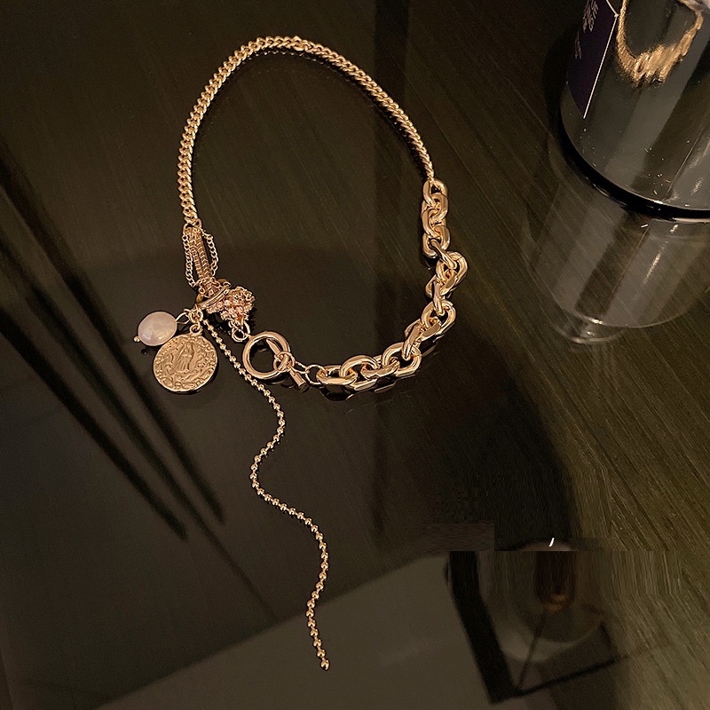 Diamond And Pearl Round T-shaped Buckle Necklace