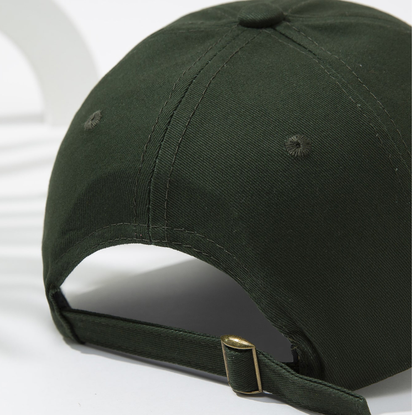 Lady's Embroidered Rainbow Pattern Versatile Sun-protective Baseball Cap For Outdoor Travel And Photography Baseball Cap 23 f74b62cc 4960 4072 8f6d 7dd75bd50c9d