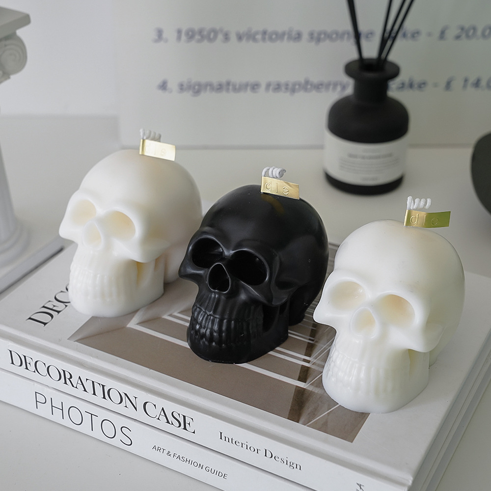 Halloween skull scented candle gift box (white)