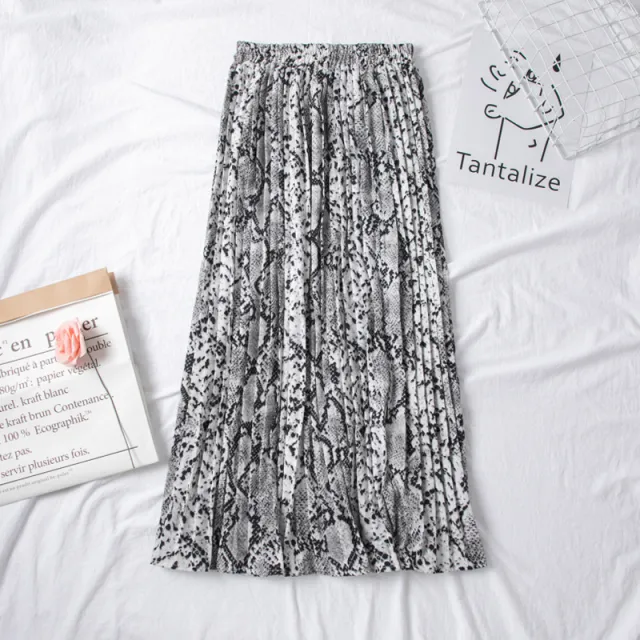 European And American Snake Print Pleated Skirt With High Waist And Slimming White - Shop at LoveMi