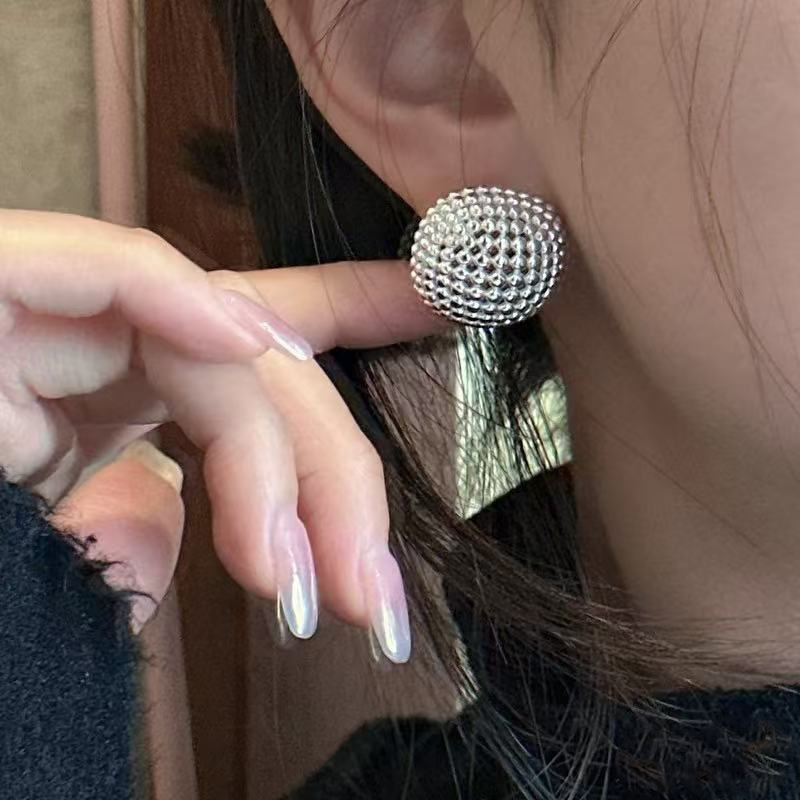 2026 New Silver Metal Stud Earrings Niche High End Design