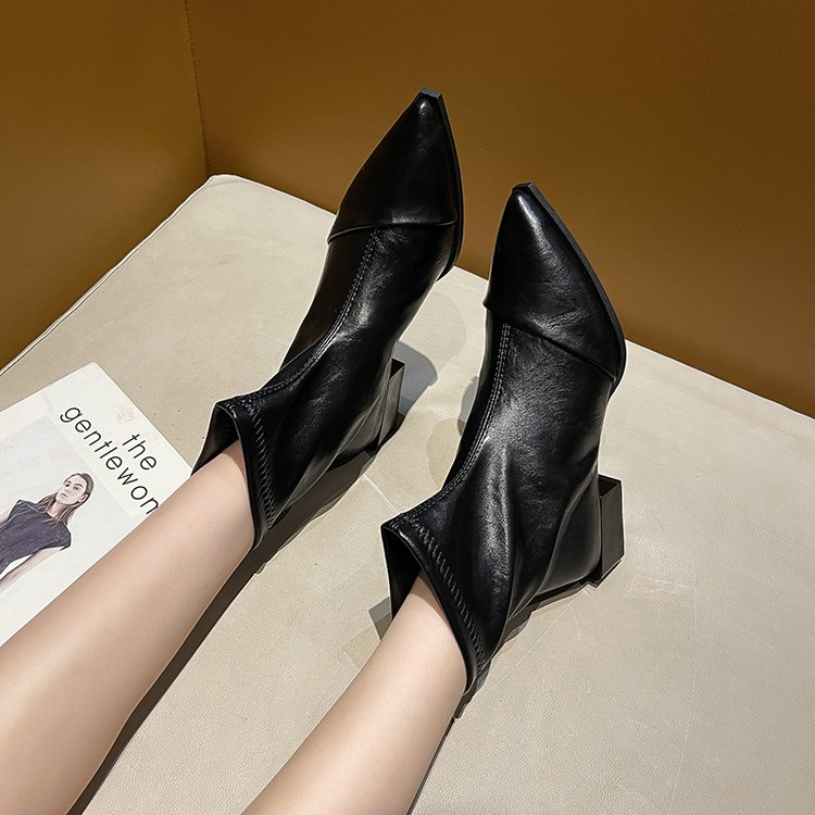 Women's Retro Pointed Toe British Style Shallow Mary Jane Pumps, 2026 New Spring Versatile Platform French Leather Shoes