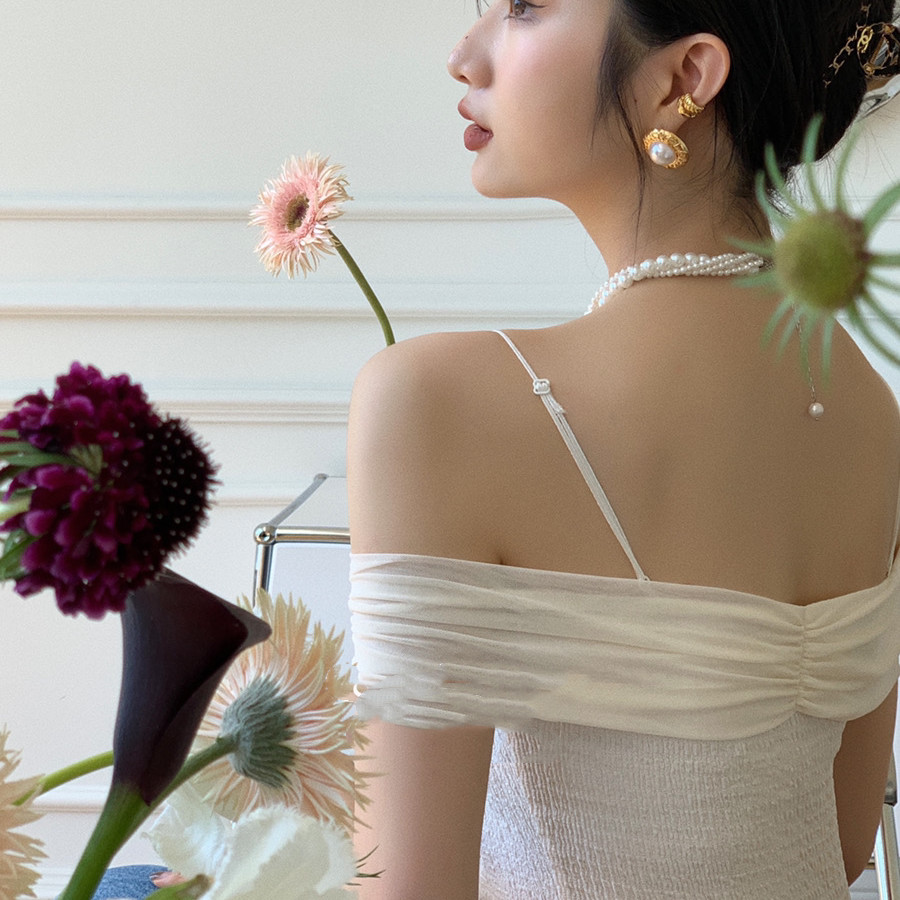 Women's Fashion Temperament Spell Yarn Slim One Shoulder Halter Short Sleeve