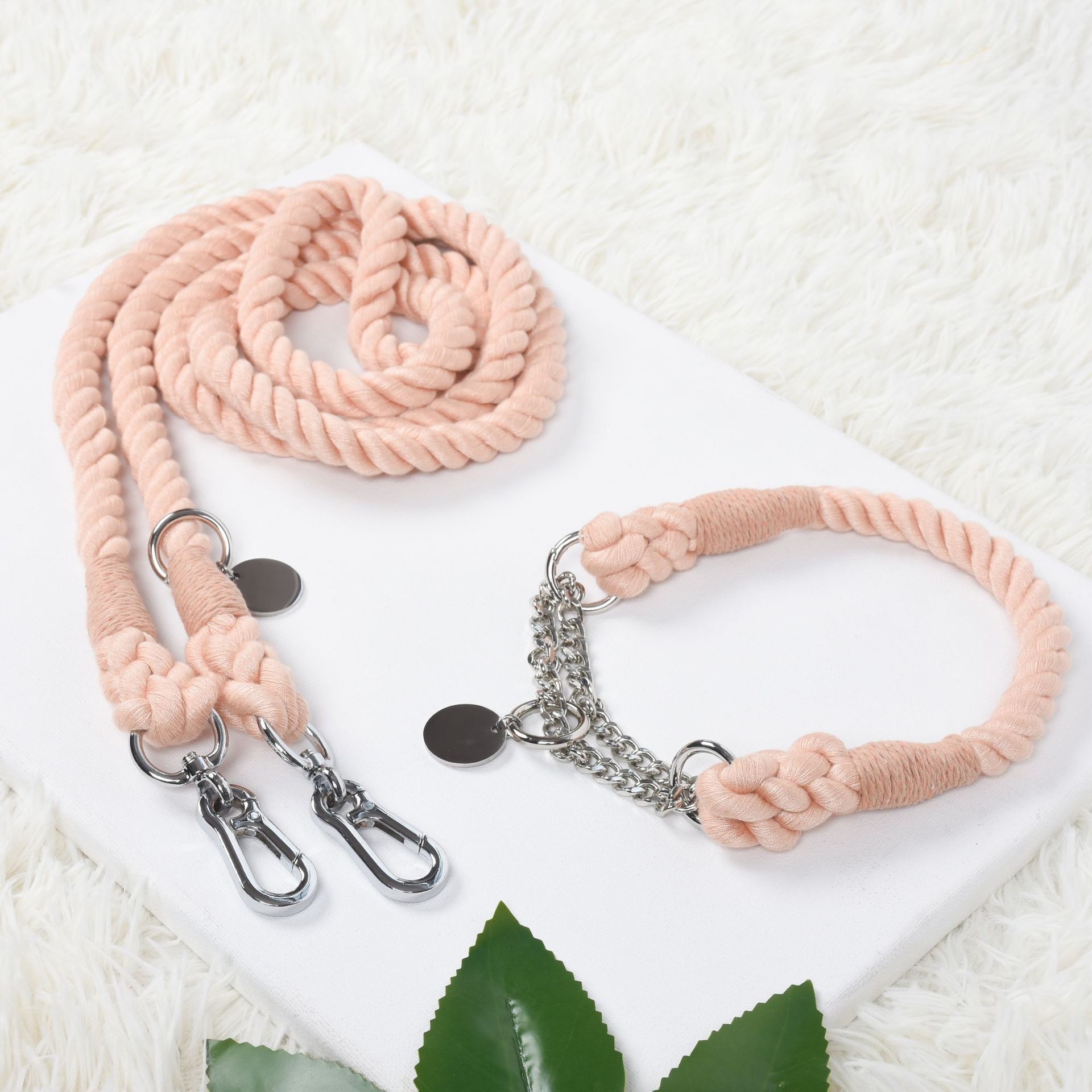 สายจูงสัตว์เลี้ยงแบบทอสีรุ้ง 2 หัว Multifunctional ใช้งานได้หลากหลาย สายจูงคุณภาพสูง สำหรับสุนัขและแมว