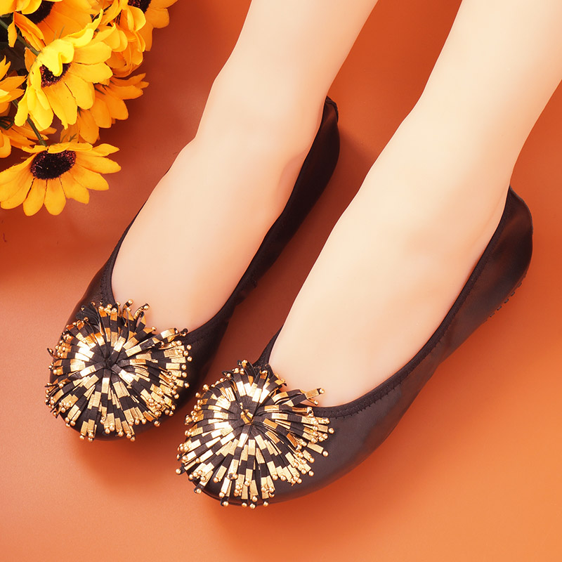 Leather Round Head Tassel Mother Shoes