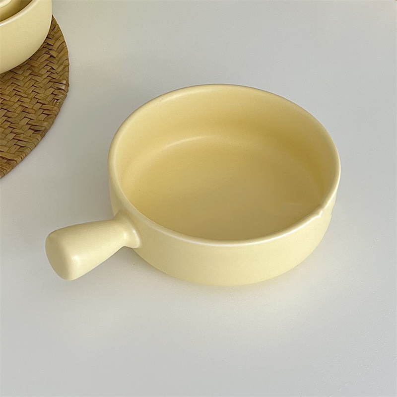 Title 3, Household Simple Single Handle Ceramic Baking Bowl