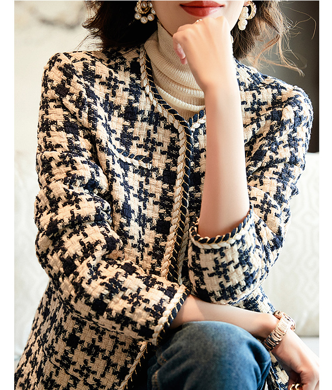 Classic Style Soft Tweed Coat For Women - Image 4