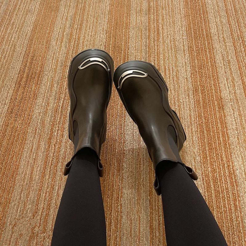 Round Head Boots Metal Decoration Slim Female Fashion