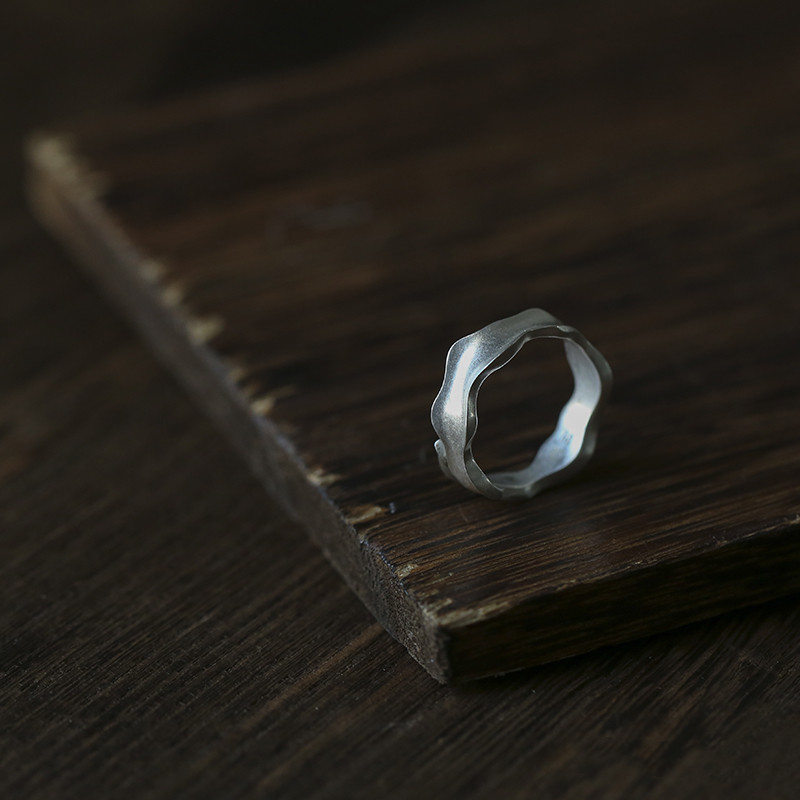 Plain Silver Wave Pattern Simple Small Sterling Silver S999 Ring