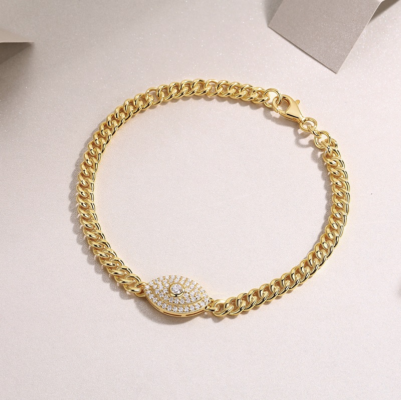 Set With Top-quality Moissanite, This Luxurious And Fashionable Light Luxury Trend Jewelry Silver Bracelet Is S925 Silver-plated With Gold