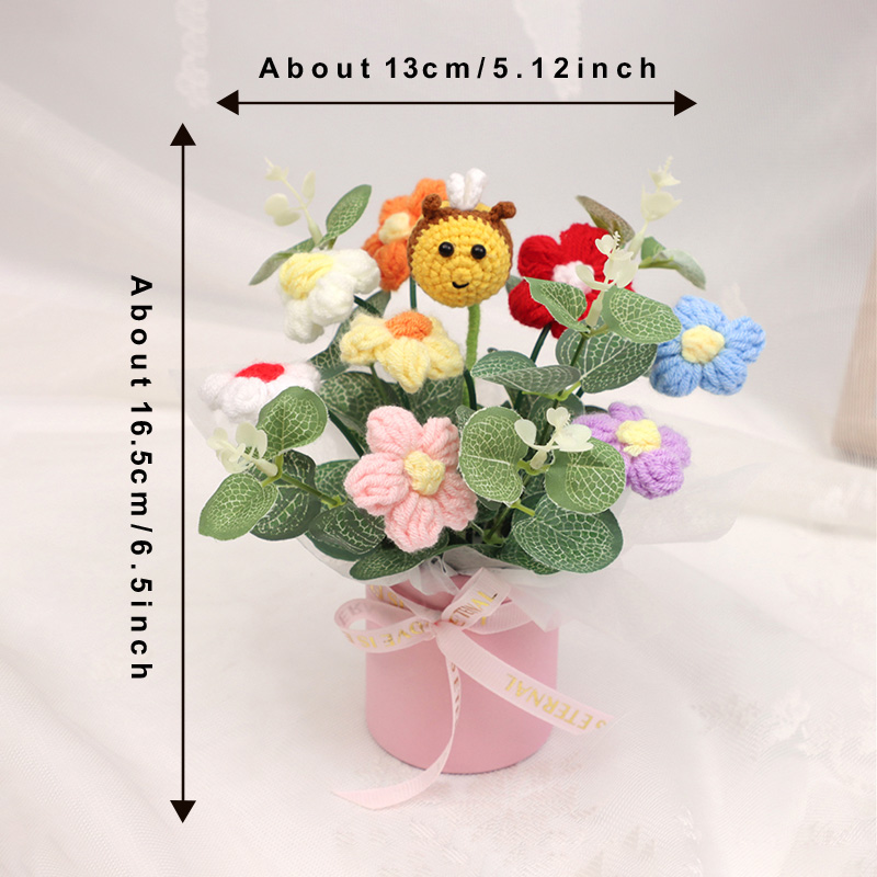 Crochet Flower Bouquet with Bee Dolls, picture 6 of 6