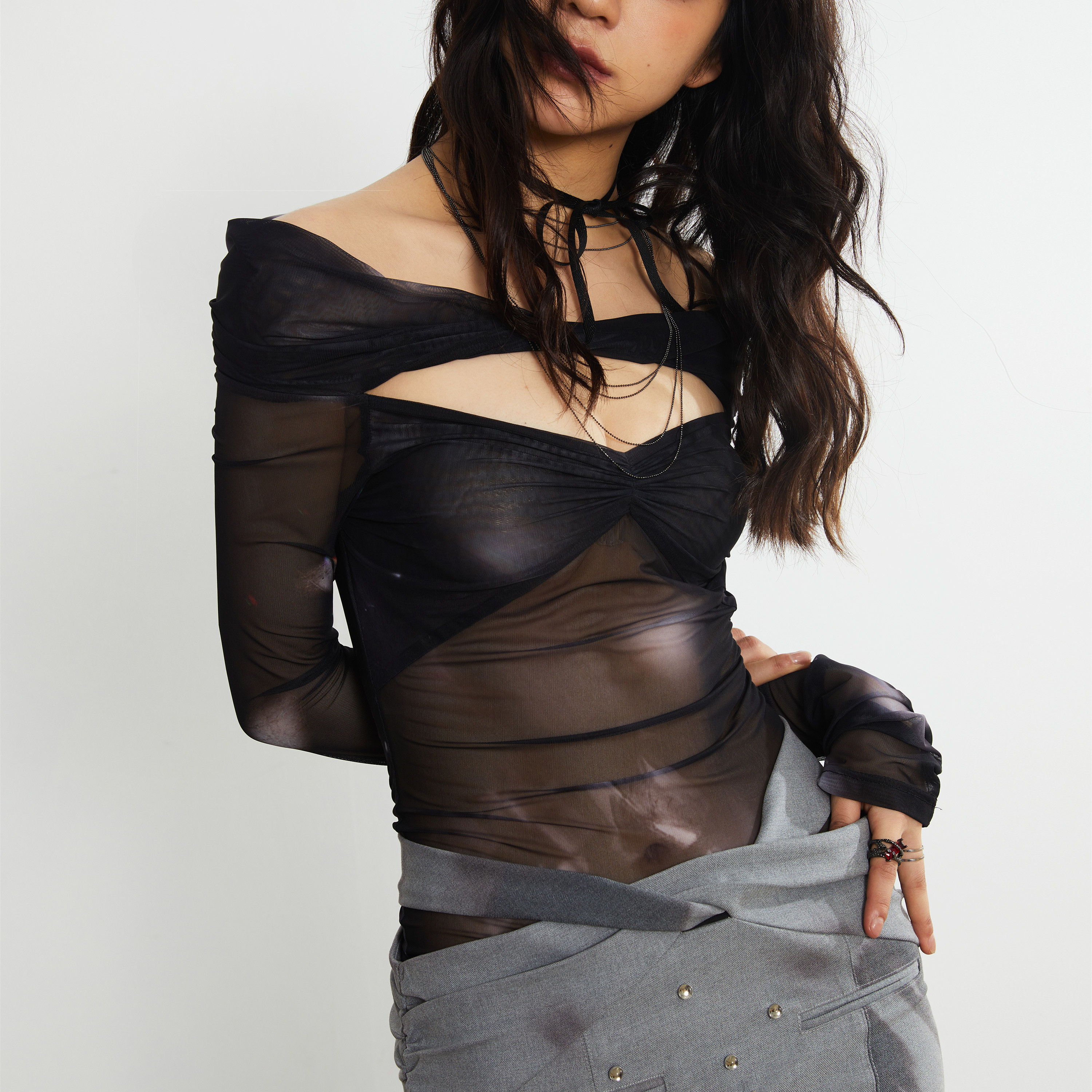 Fashionable Hollowed Out Gauze Base