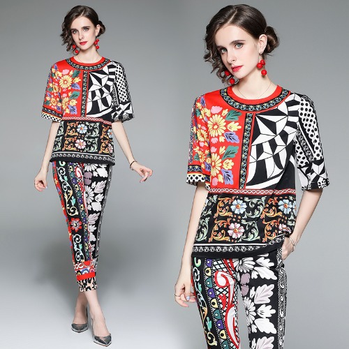 Age Reduction Suit Hit Color Print Short-sleeved T-shirt Feet Trousers Trousers