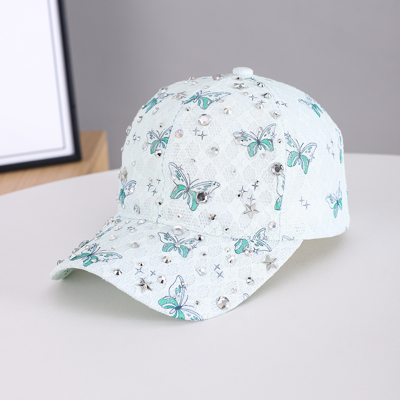 Lady's Lace Butterfly Silver Diamond Star Accessory Is Eye-catching And Cool. This Street Style Baseball Cap Is Suitable For Going Out, Taking Photos, Outdoor Wear And Playing.