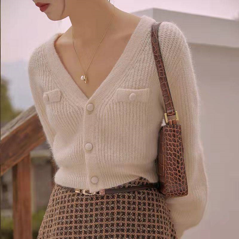 Women's V-neck Short Hong Kong Style Sweet Sweater Coat