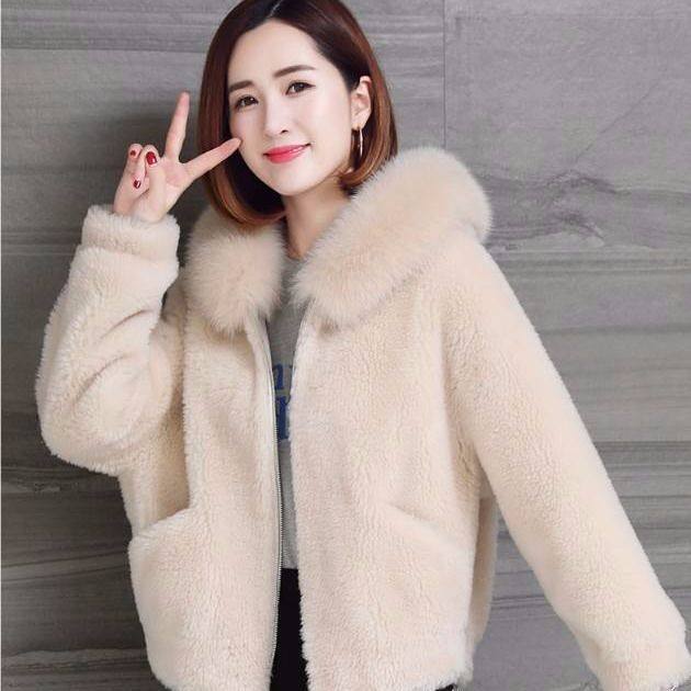 Hooded Lamb Wool Granulated Velvet Coat