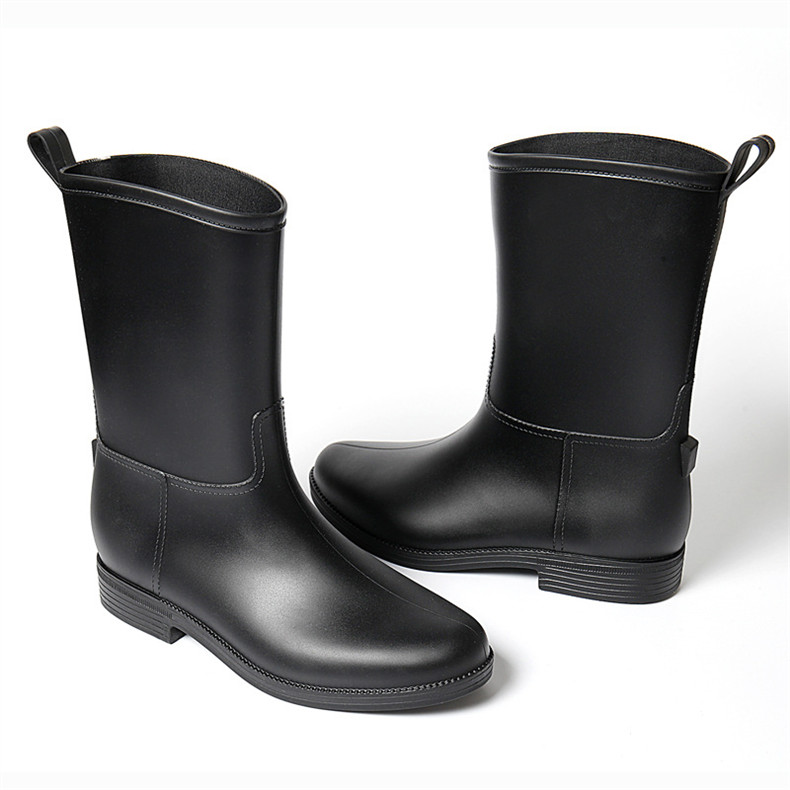 Fashionable And Lightweight Women's Non-slip Water Boots