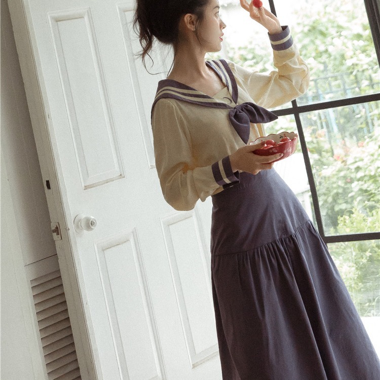 Two-piece College Style Navy Collar Shirt