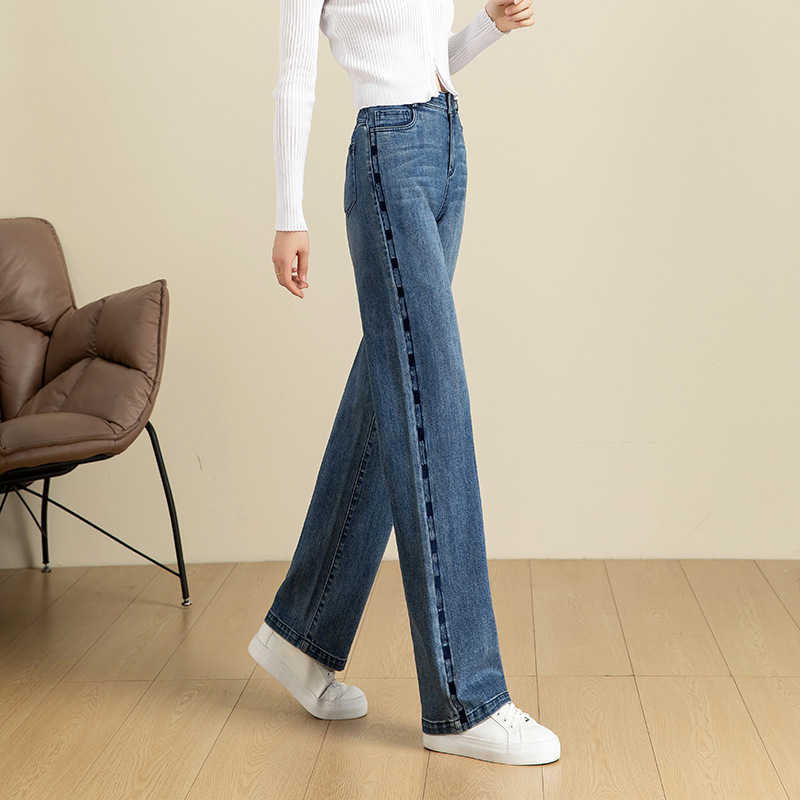 Title 1, Embroidered Loose Jeans Soft Mop