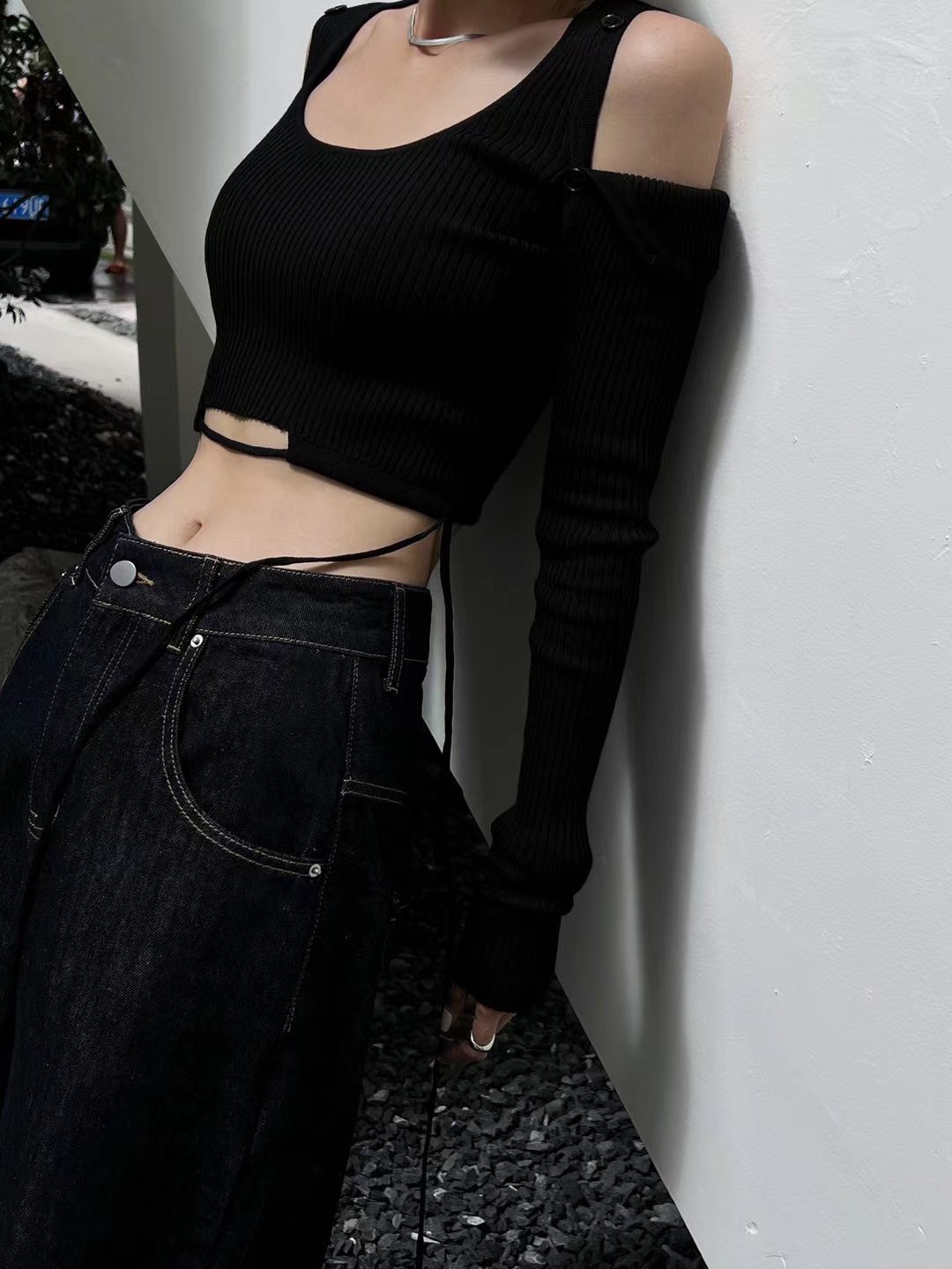 Square Neck Button Digging Strap Navel Hot Girl Long Sleeves Black - Shop at LoveMi