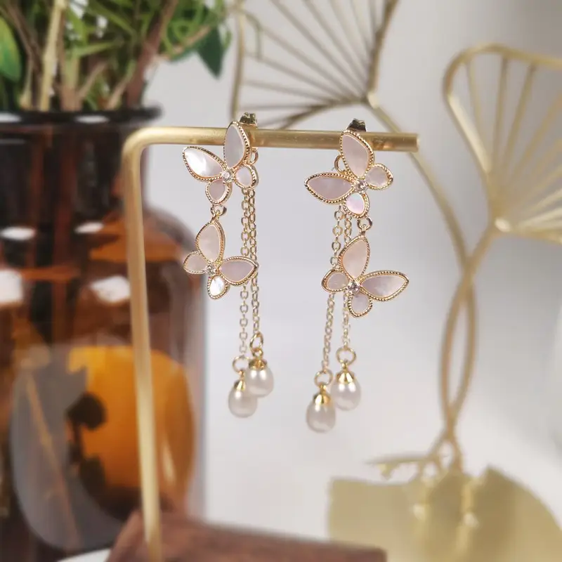 Vintage Pearl Shell Butterfly Tassel Long Female Earrings