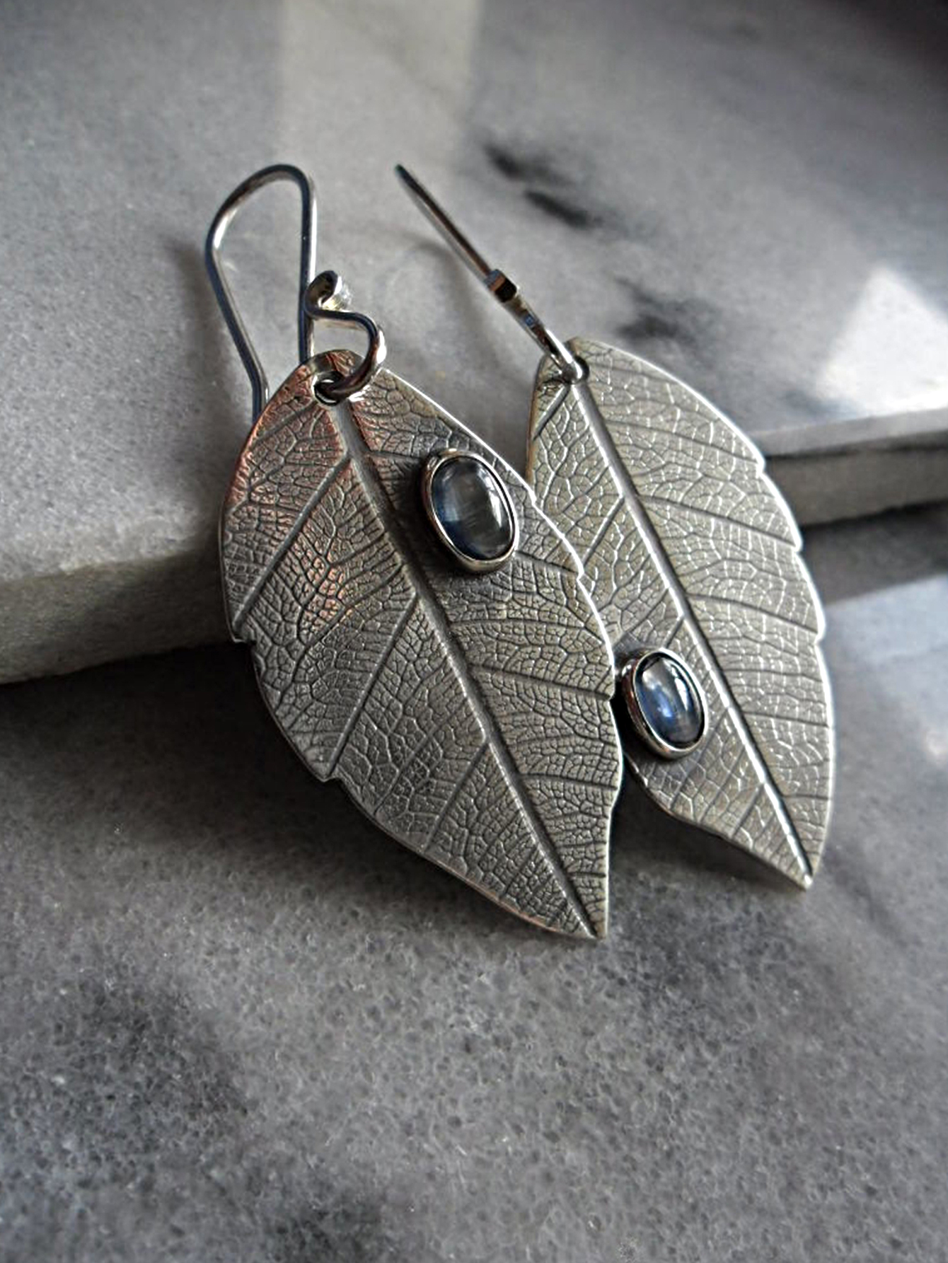 Personalized Solid Color Dual-use Short Earrings