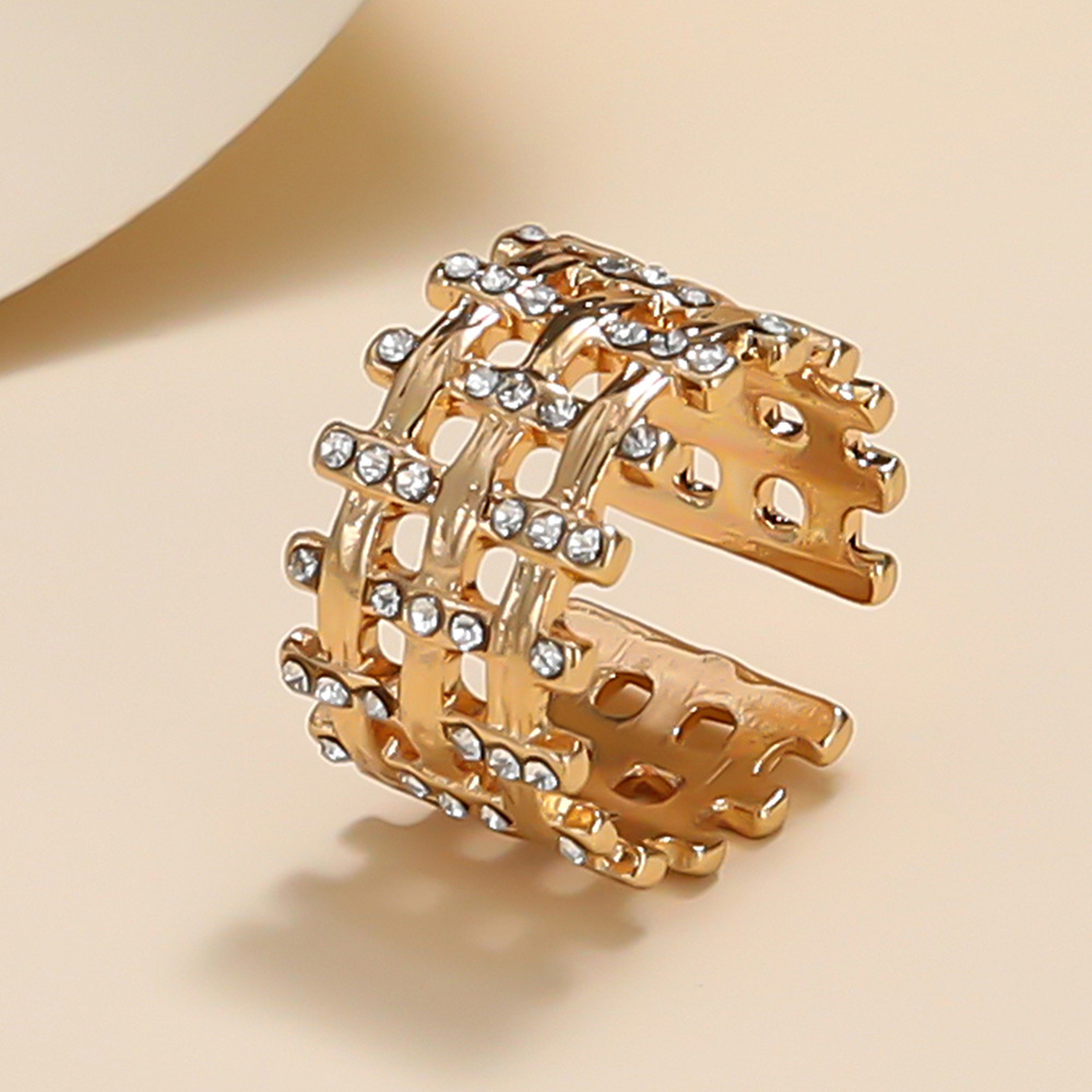 Full Diamond Braided Ring Vertical Strip Hollow Three-layer Ring