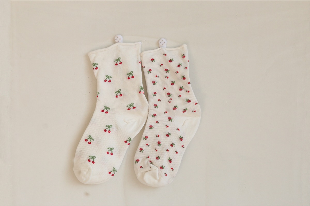 Title 2, Cherry Cotton Socks Middle Tube Socks